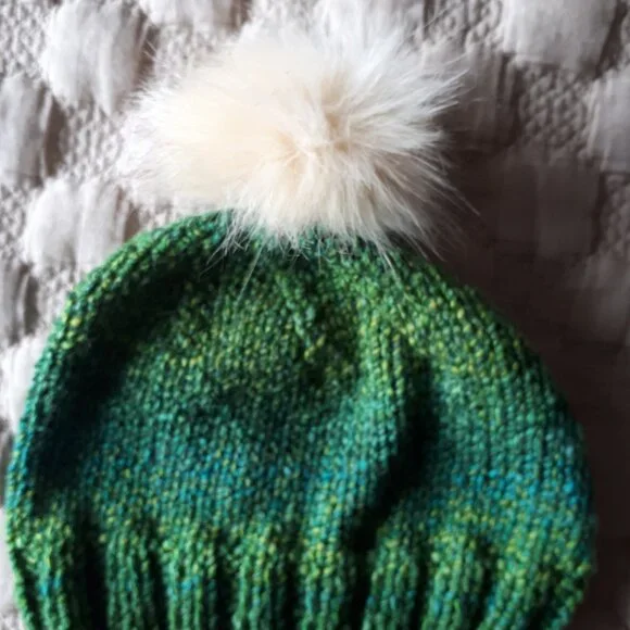 Hand knitted hat - Picture 2 of 2